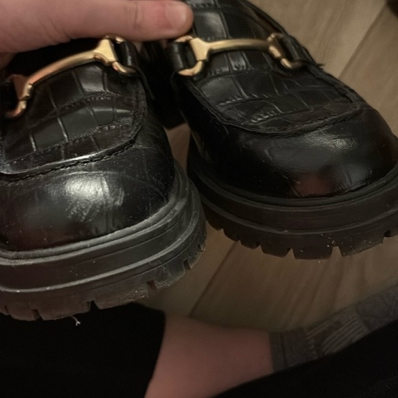 Madewell | The Bradley Hardware Lugsole Loafer - Picture 4 of 6